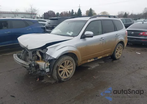 2013 Subaru Forester 2.5X Premium z USA, uszkodzony, nr VIN JF2SHADC2DG417873